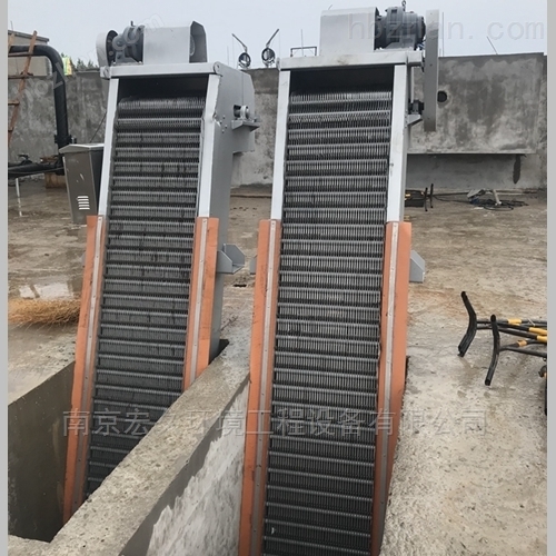 回轉(zhuǎn)式機(jī)械格柵除污機(jī)的優(yōu)點(diǎn)主要包括哪幾點(diǎn)？