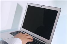 生態(tài)環(huán)境部應(yīng)對(duì)氣候變化司相關(guān)負(fù)責(zé)人就《產(chǎn)品碳足跡因子數(shù)據(jù)庫(kù)建設(shè)工作指引》答記者問